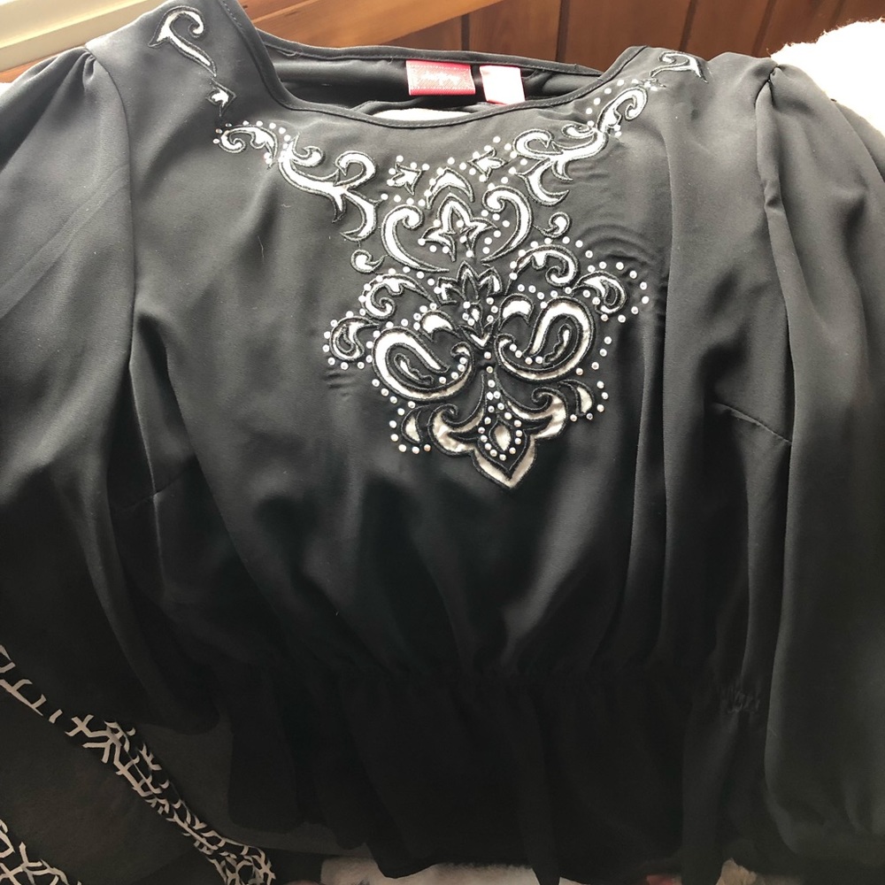 3/4 shirt